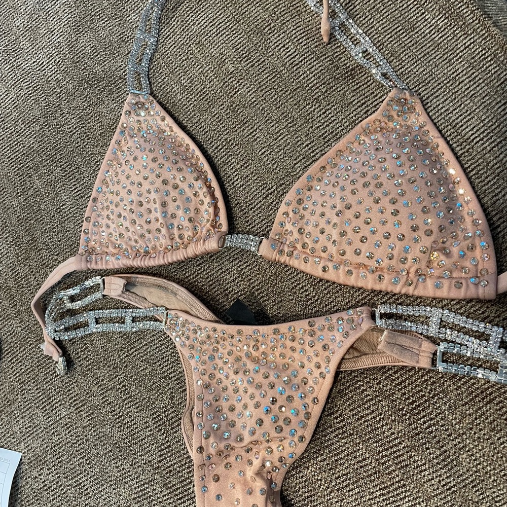 Competition Bikini - image 1